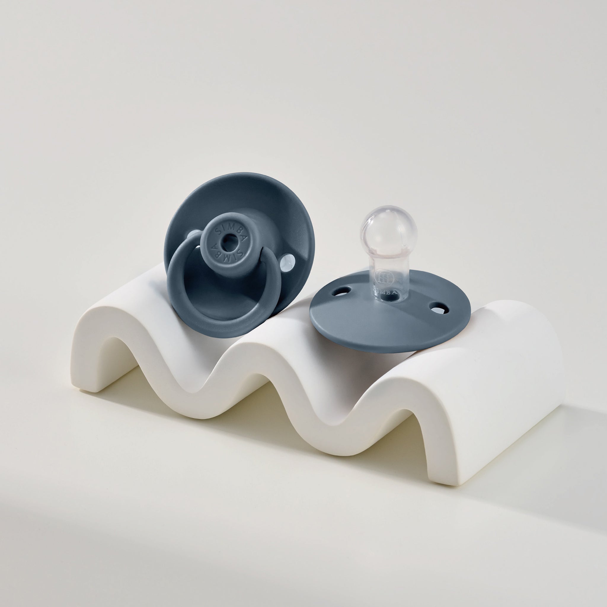 Simba | Twisty Round Pacifier【Dark Blue】– All Ages