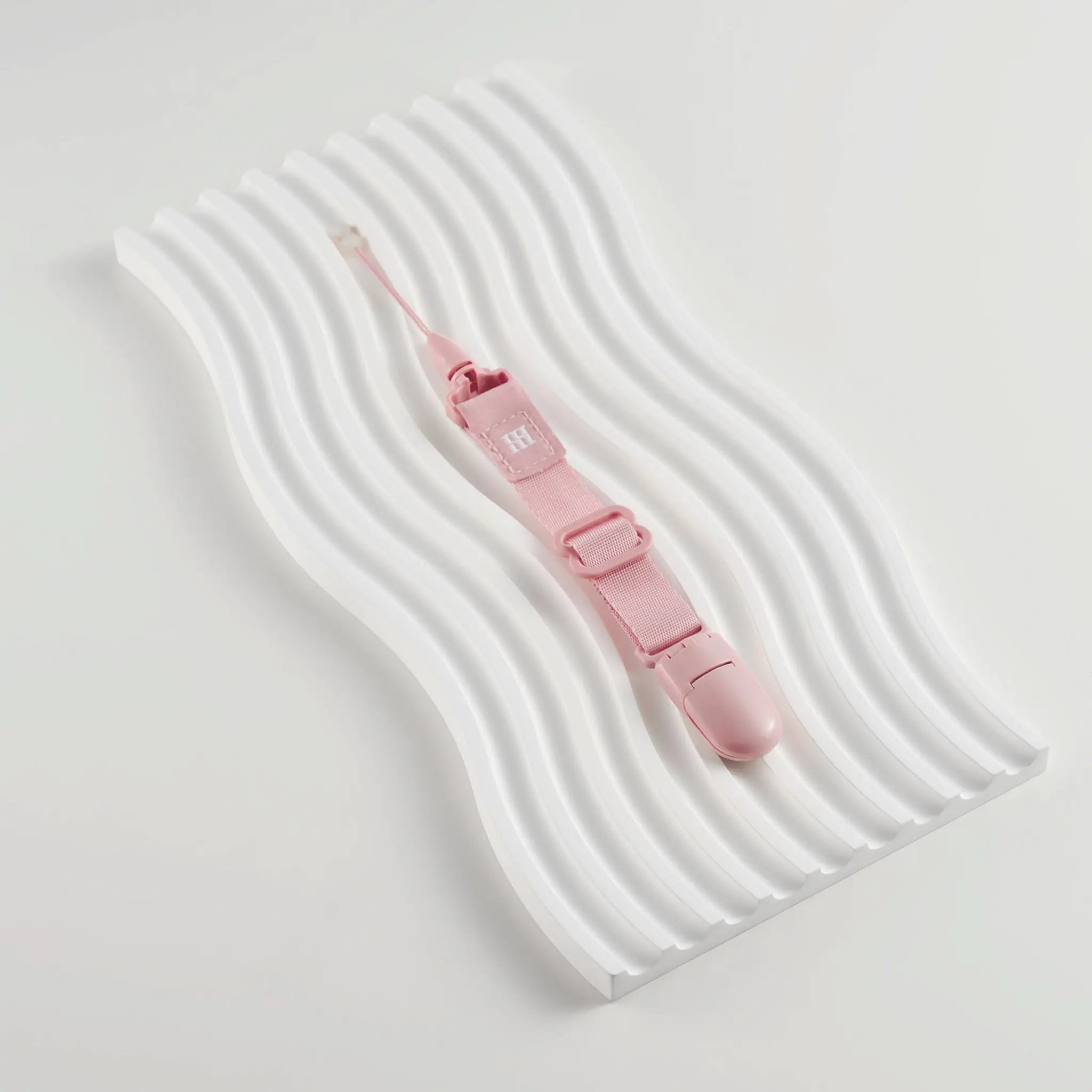 Simba | Allongé Glow-in-the-Dark Pacifier Clip -Blush【Pink】 - Anini Baby Australia