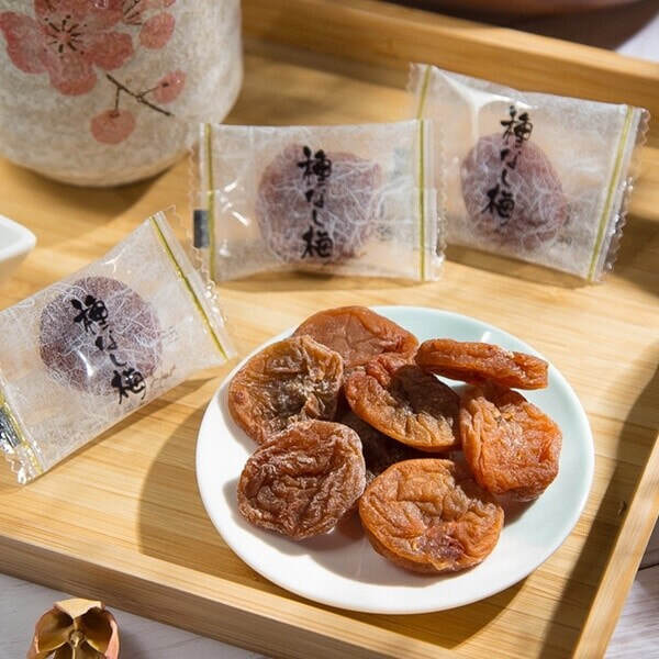 Seedless Japanese Dried Plums 70g ± 3g / pack