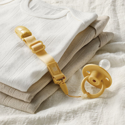 Simba | Allongé Glow-in-the-Dark Pacifier Clip -【Honey Mustard】